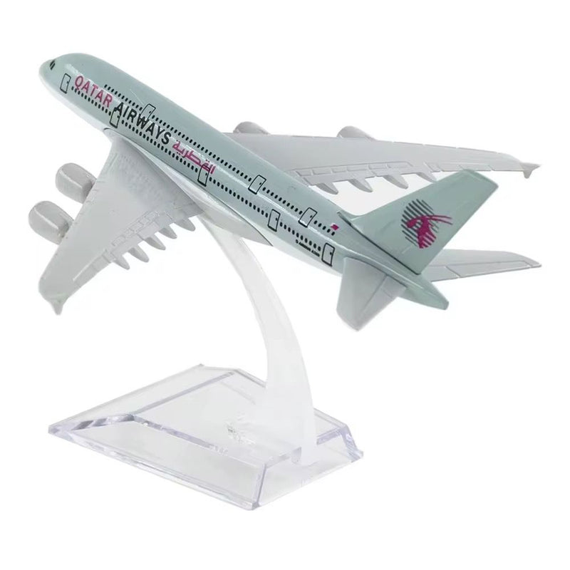 Qatar Airways Aircraft (1:500)