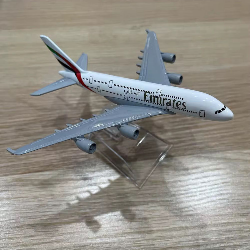 Emirates Aircraft Model (1:500)